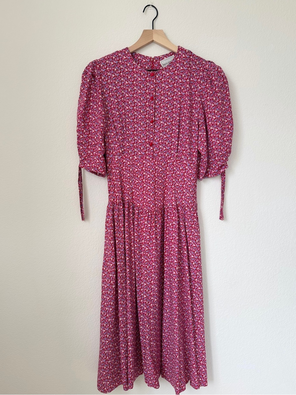 Karin Stevens Tulip Floral Dress Size 8. 100% Rayon. 80s Vintage Pink